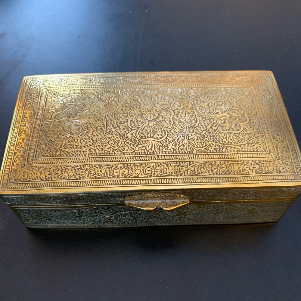 Authentic circa late 1800s jewelry/keepsake box